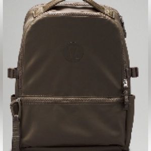 Lululemon new crew backpack 22L